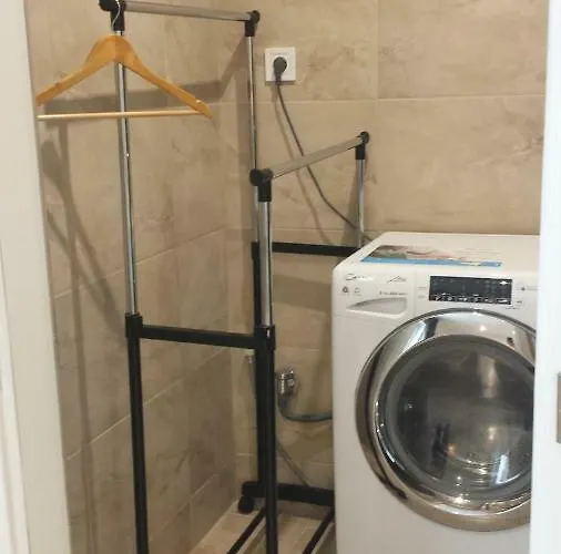 Daire Huncovska 14 *